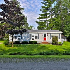 The Bomoseen Bungalow