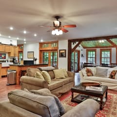 Bear Foot Lodge