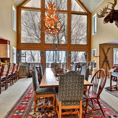 Great Eastern Slopeside Cabin