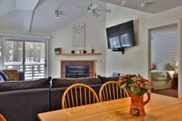 Woods Resort and Spa: Cozy 2-Bedroom Condo in Killington, VT with Ski, Tennis, and Pool Access - Image 3