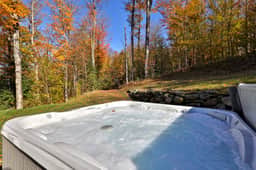 Big Boulder at Killington – 2 Miles to Killington Base with Hot Tub, Sauna, and Views - Image 5