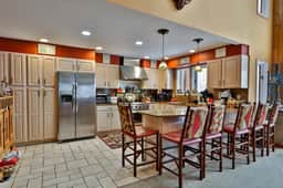 Great Eastern Slopeside Cabin - Image 3
