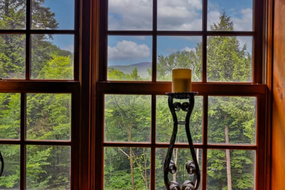 Bear Foot Lodge - Image 4