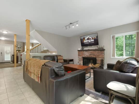 Killington Terrace Lodge: Upper Unit - Image 3