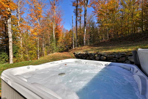 Big Boulder at Killington – 2 Miles to Killington Base with Hot Tub, Sauna, and Views - Image 5
