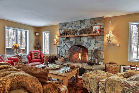 Great Eastern Slopeside Cabin - Image 2